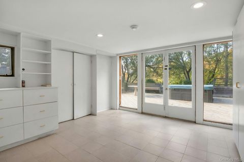 Tiny photo for 309 Scarborough Road, Briarcliff Manor, NY 10510 (MLS # 948883)