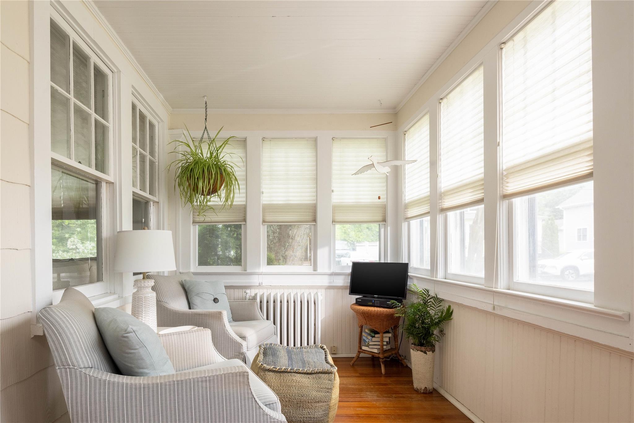 43 W 4th Street, Locust Valley, New York image 2