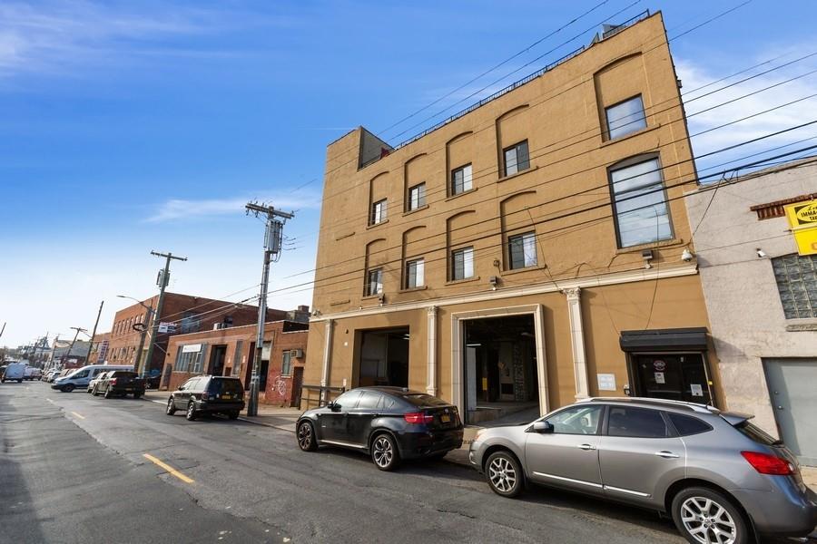 15-32 127th Street
