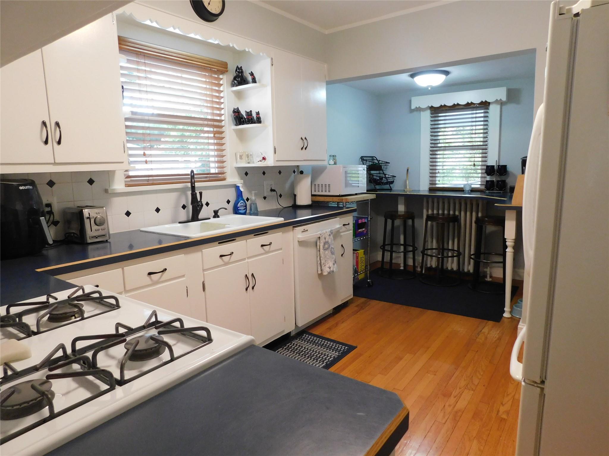17 Roosevelt Place, Newburgh, New York image 11