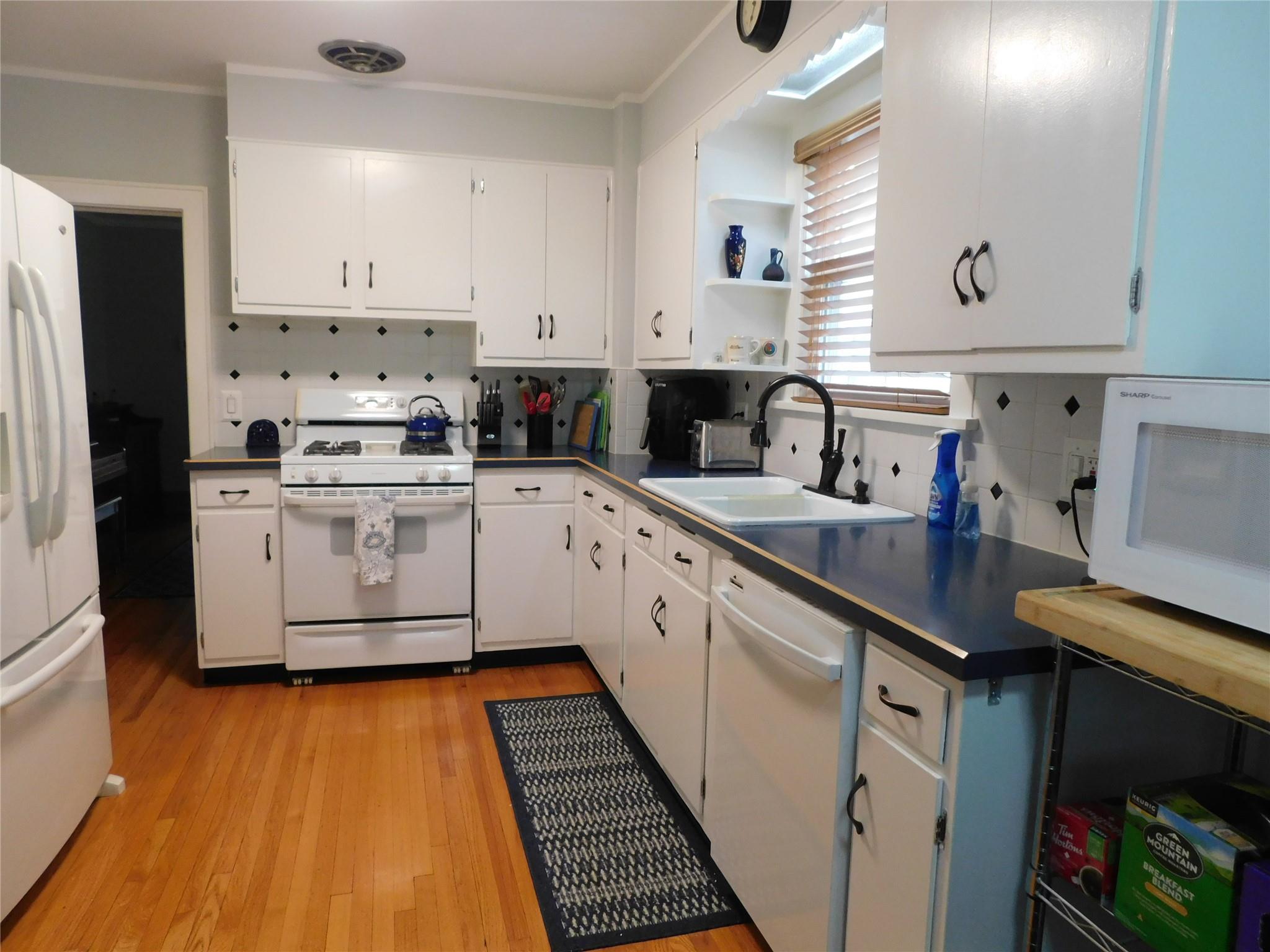 17 Roosevelt Place, Newburgh, New York image 14