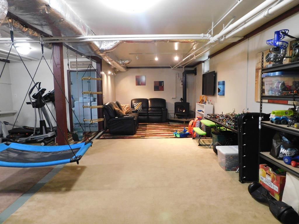 17 Roosevelt Place, Newburgh, New York image 37