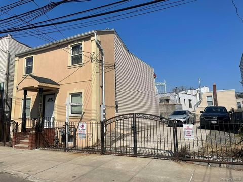 Photo of 18-21 26th Avenue, Astoria, NY 11102 (MLS # 906820)