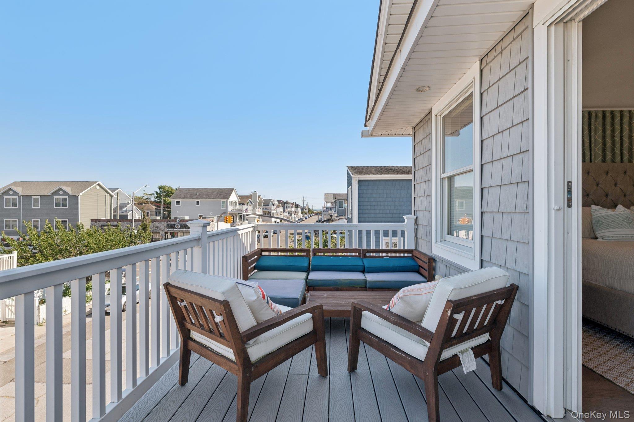 Long Beach, New York 11561, United States, 4 Bedrooms Bedrooms, ,3 BathroomsBathrooms,Residential,Active,196642