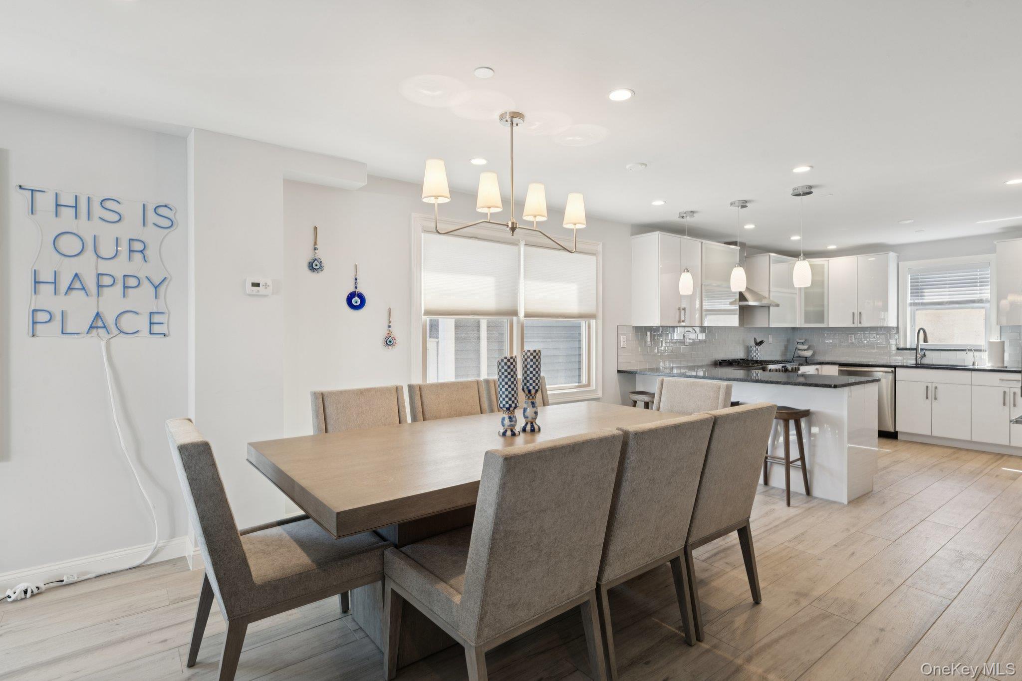 Long Beach, New York 11561, United States, 4 Bedrooms Bedrooms, ,3 BathroomsBathrooms,Residential,Active,196642