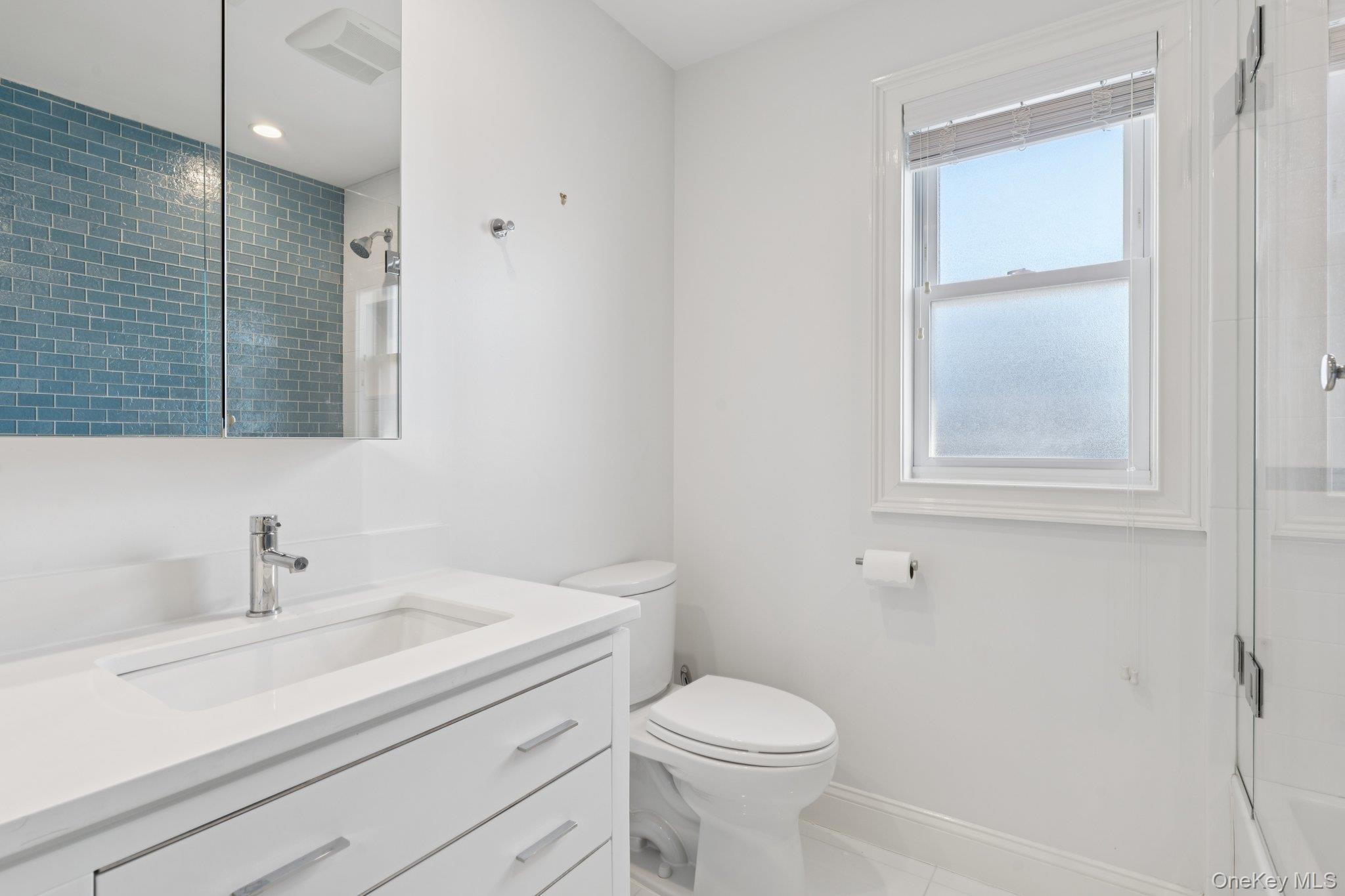 Long Beach, New York 11561, United States, 4 Bedrooms Bedrooms, ,3 BathroomsBathrooms,Residential,Active,196642