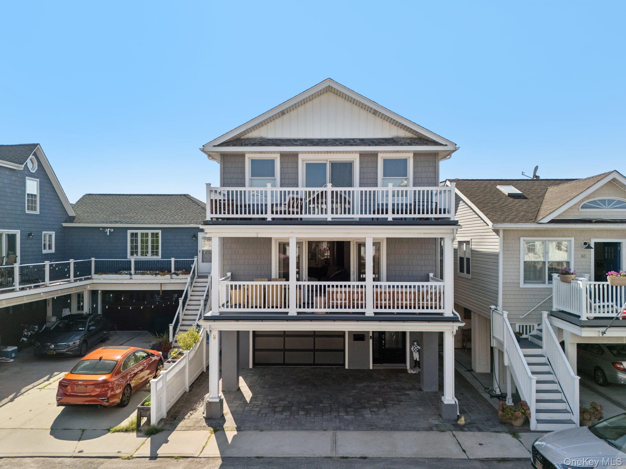Long Beach, New York 11561, United States, 4 Bedrooms Bedrooms, ,3 BathroomsBathrooms,Residential,Active,196642