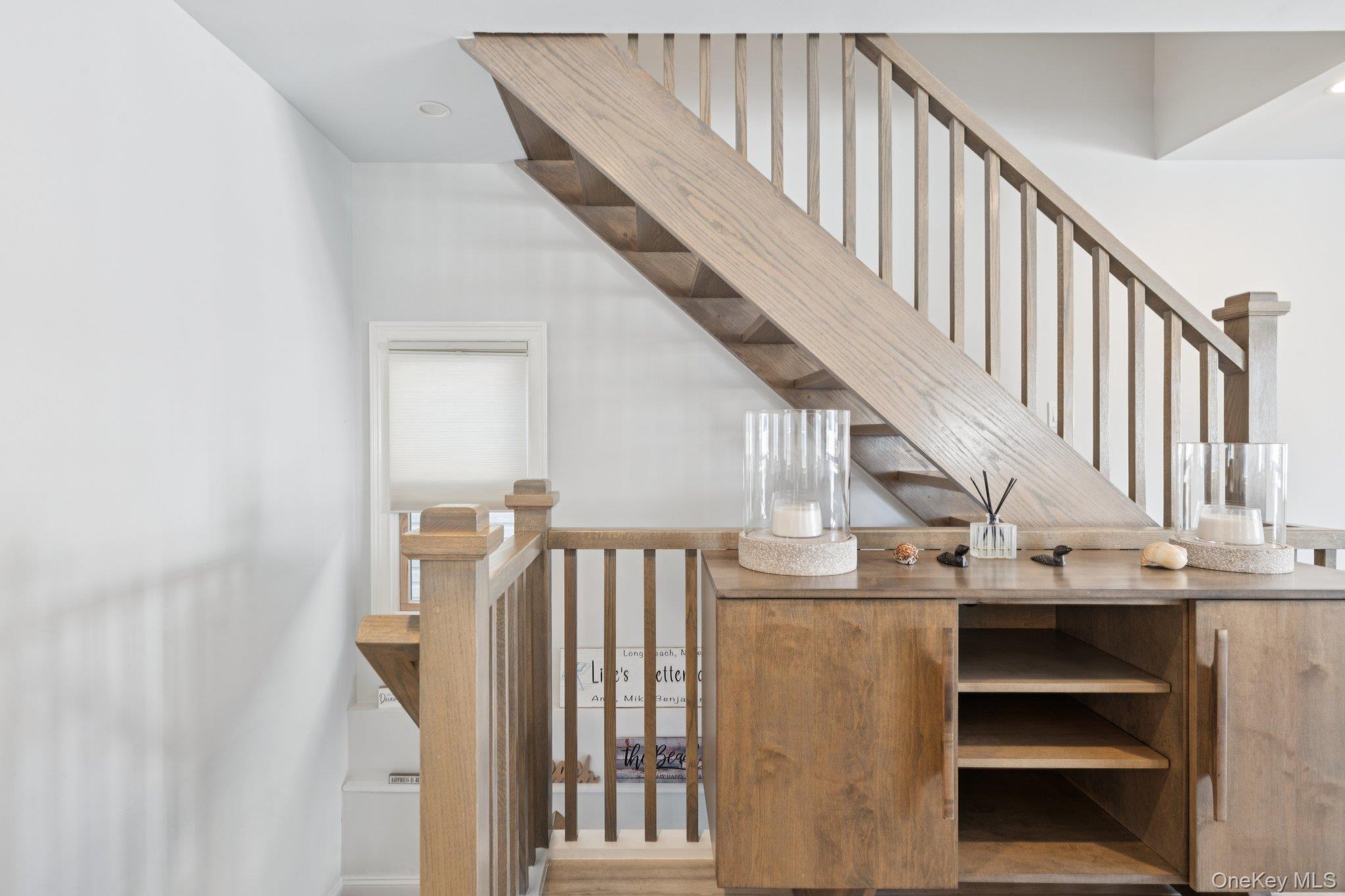 Long Beach, New York 11561, United States, 4 Bedrooms Bedrooms, ,3 BathroomsBathrooms,Residential,Active,196642