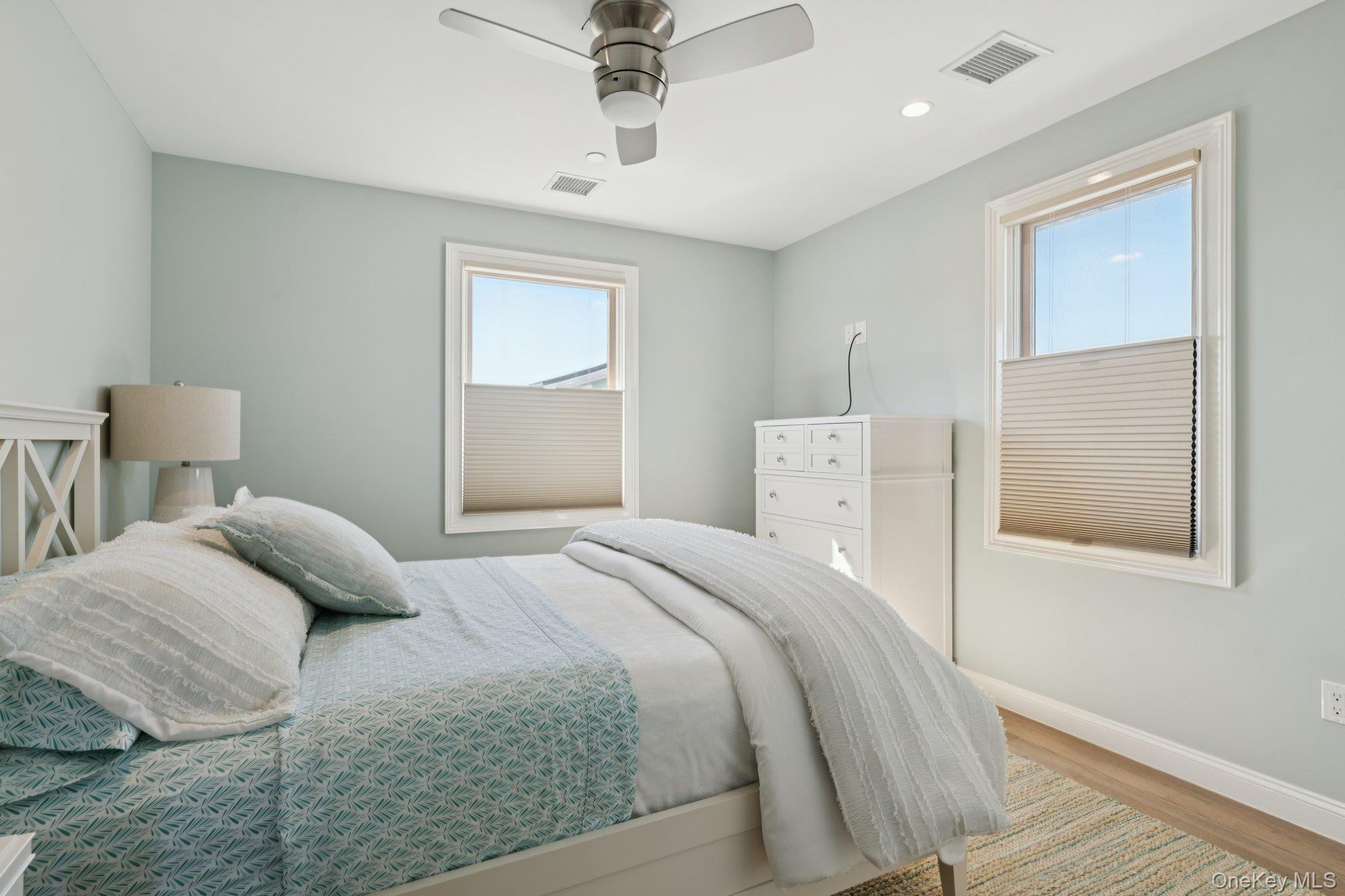 Long Beach, New York 11561, United States, 4 Bedrooms Bedrooms, ,3 BathroomsBathrooms,Residential,Active,196642