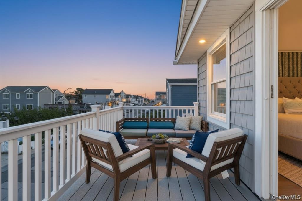 Long Beach, New York 11561, United States, 4 Bedrooms Bedrooms, ,3 BathroomsBathrooms,Residential,Active,196642