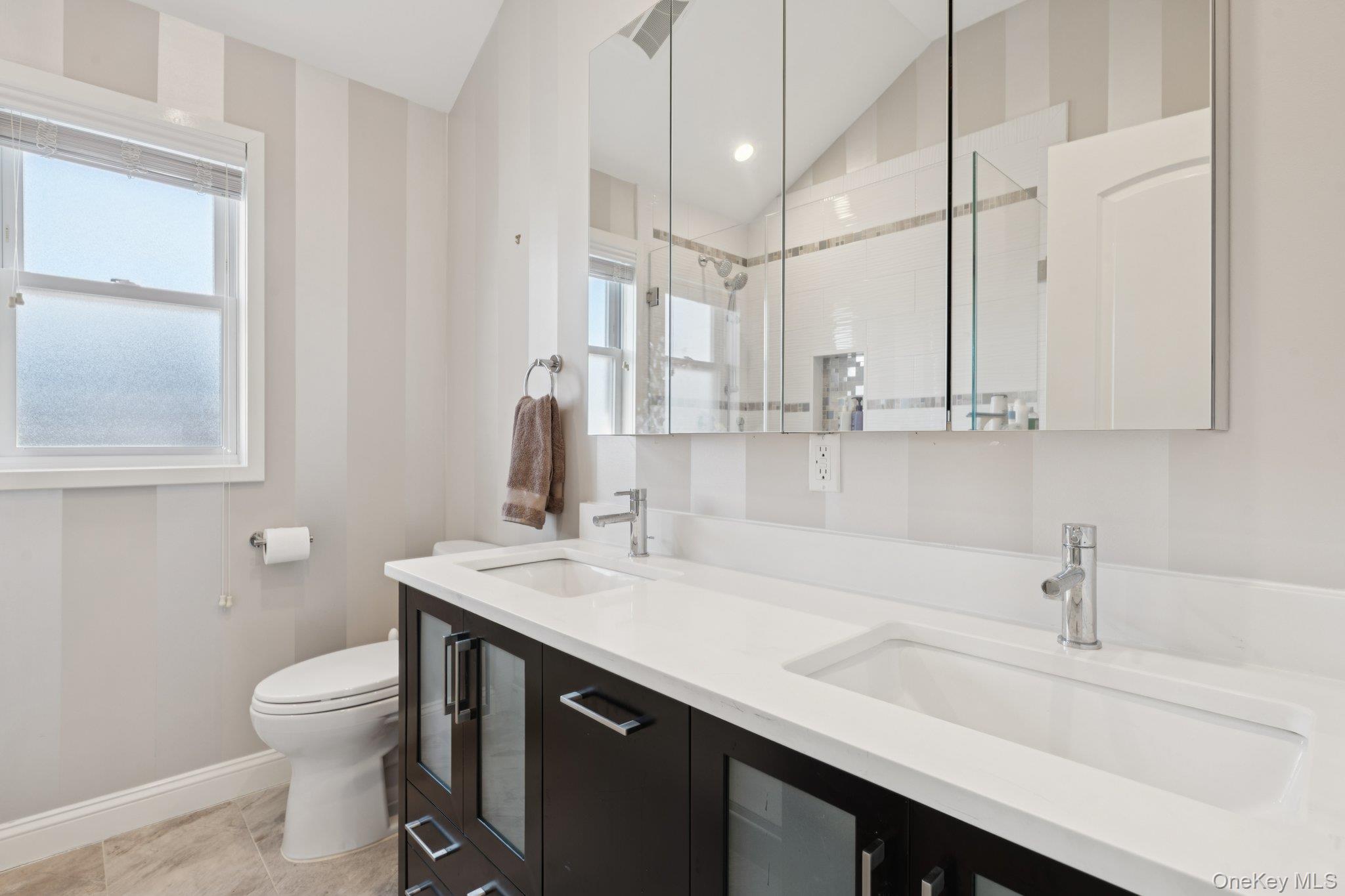 Long Beach, New York 11561, United States, 4 Bedrooms Bedrooms, ,3 BathroomsBathrooms,Residential,Active,196642