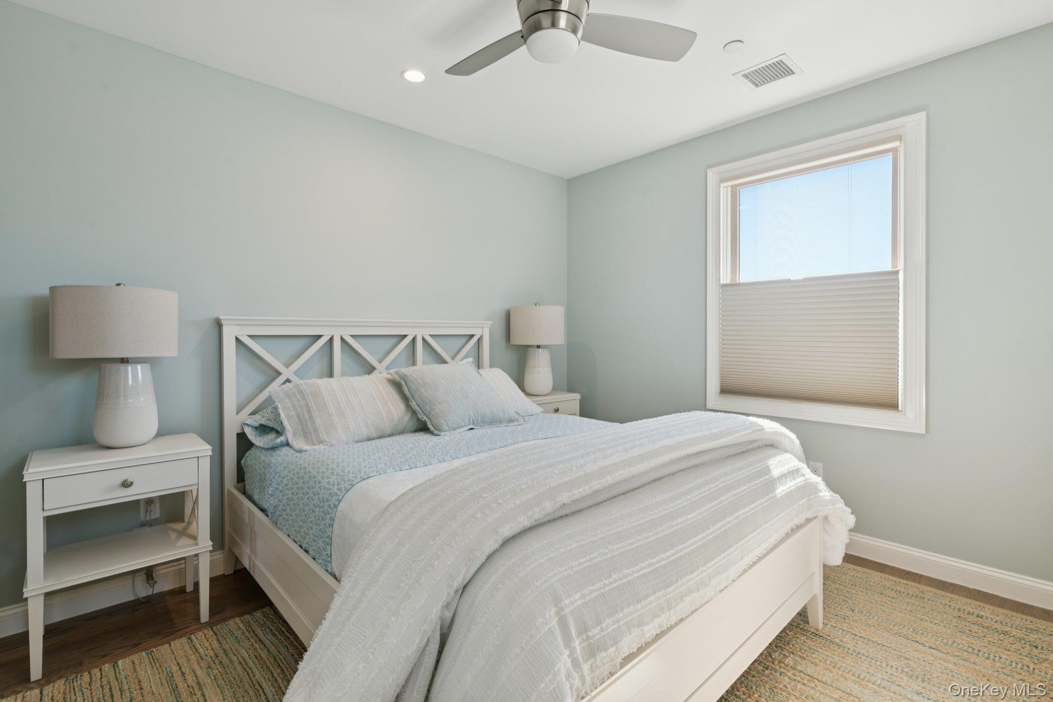 Long Beach, New York 11561, United States, 4 Bedrooms Bedrooms, ,3 BathroomsBathrooms,Residential,Active,196642