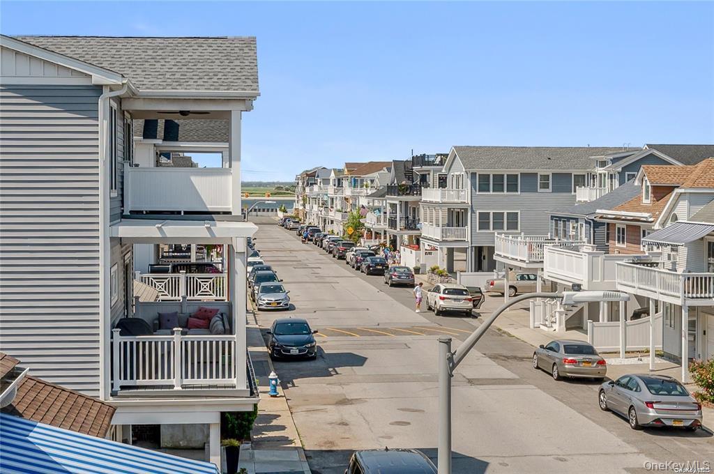 Long Beach, New York 11561, United States, 4 Bedrooms Bedrooms, ,3 BathroomsBathrooms,Residential,Active,196642