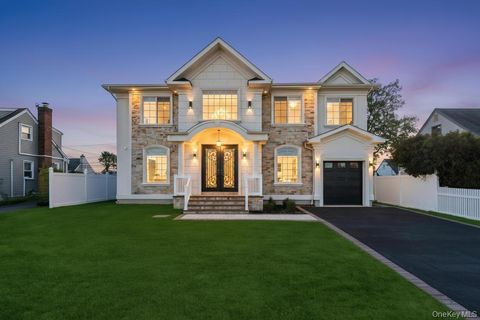 3562 Raven Street Levittown NY 11756