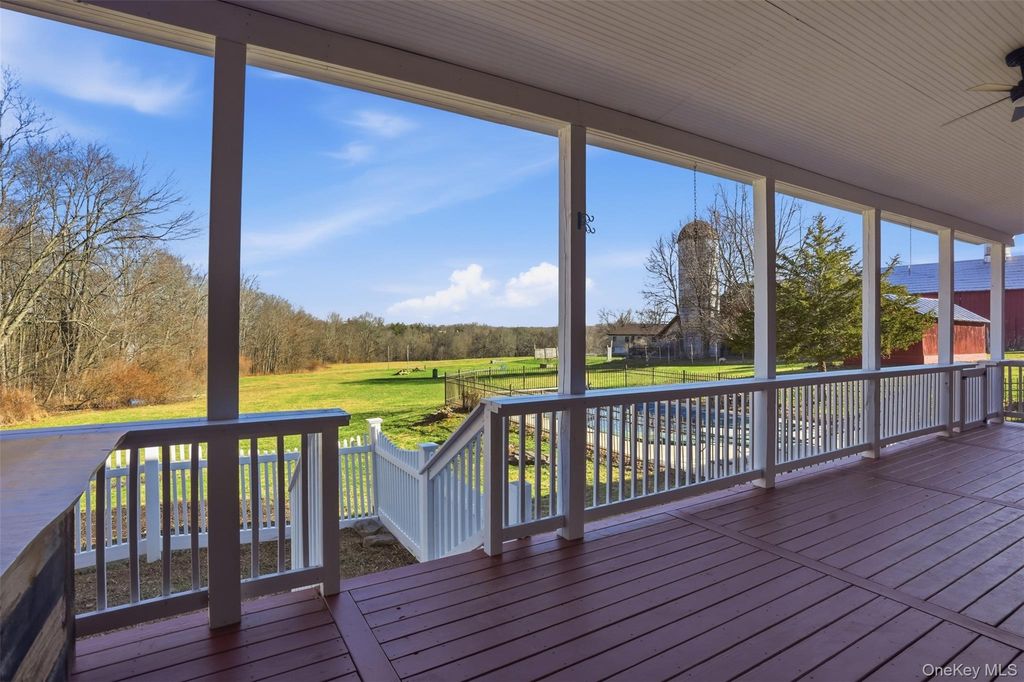 Photo of 180 Hardenburgh Road, Pine Bush, NY 12566 (MLS # 976000)