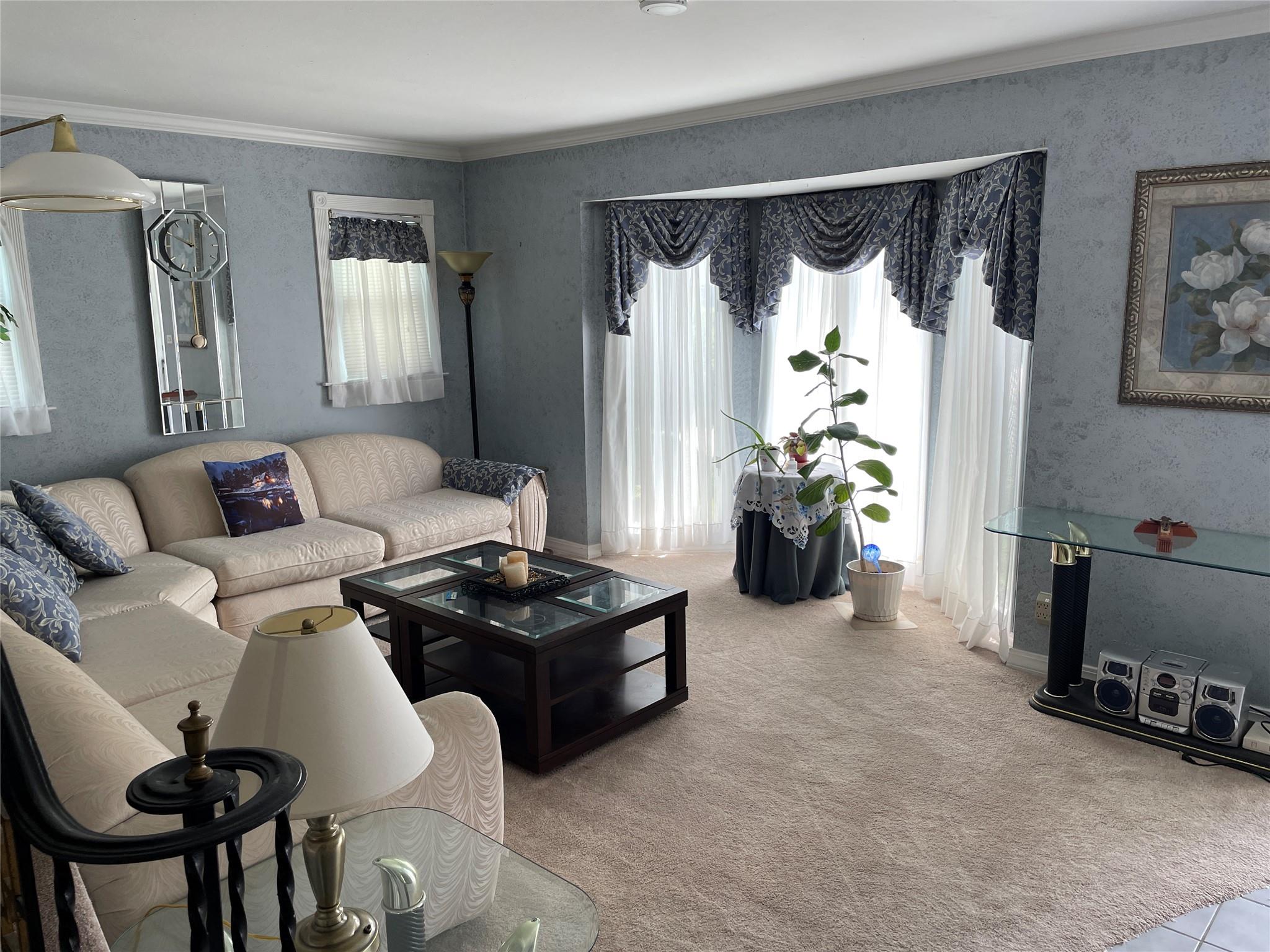2495 5th Avenue, East Meadow, New York image 4