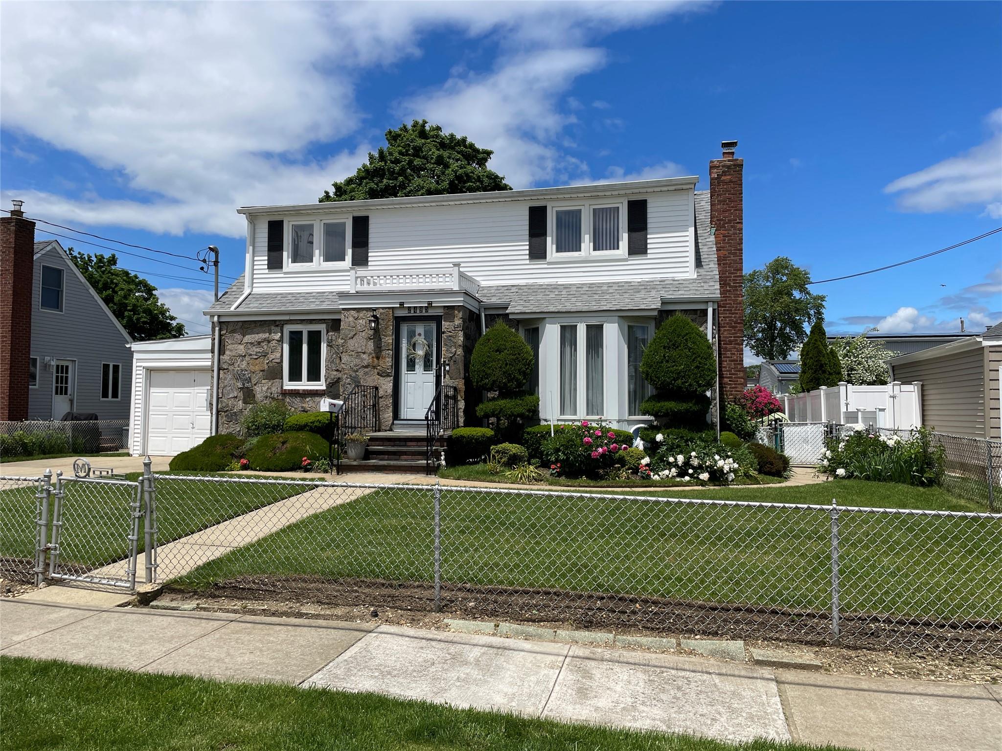 2495 5th Avenue, East Meadow, New York image 1