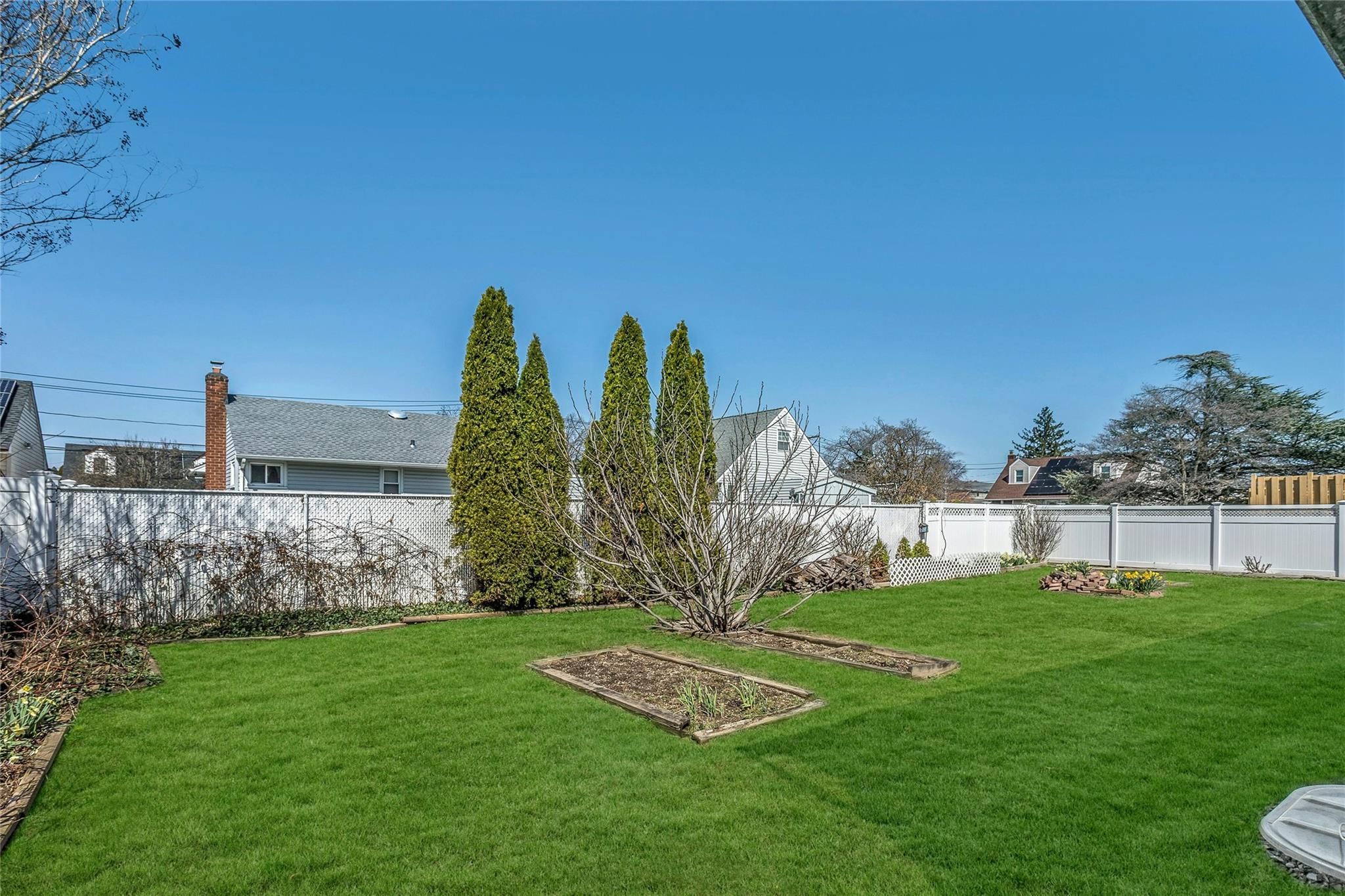 6 Barclay Drive, Coram, New York image 29