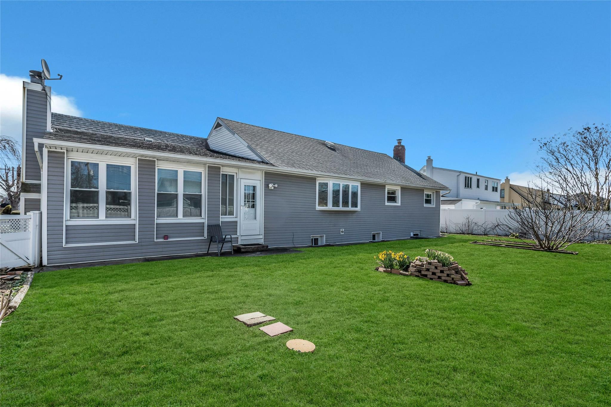 6 Barclay Drive, Coram, New York image 27