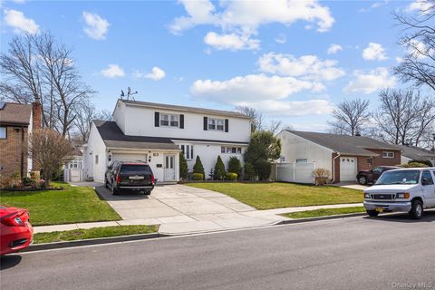 21 Darewood Lane Valley Stream NY 11581