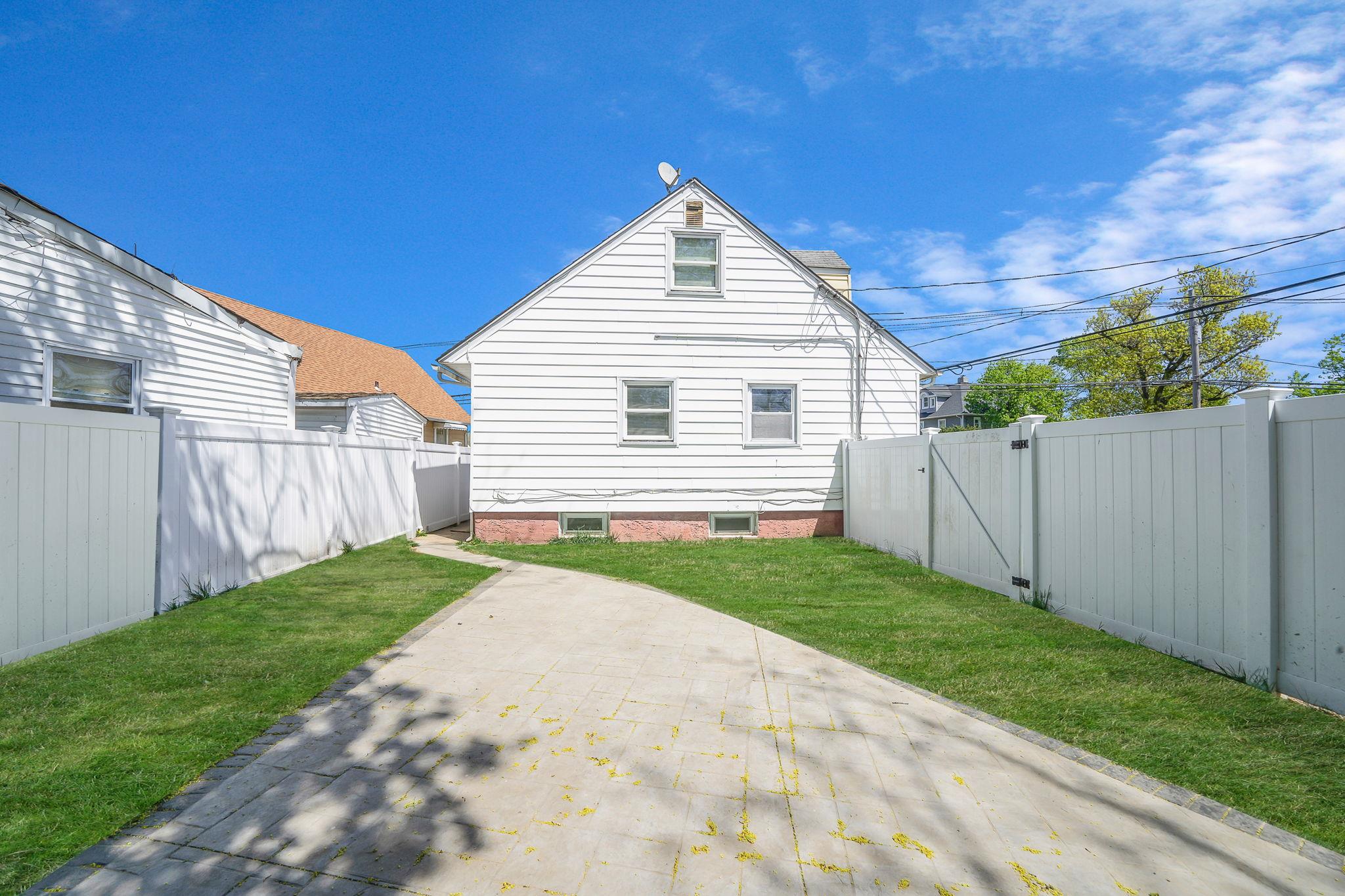 161 Grand Avenue, Freeport, New York image 7