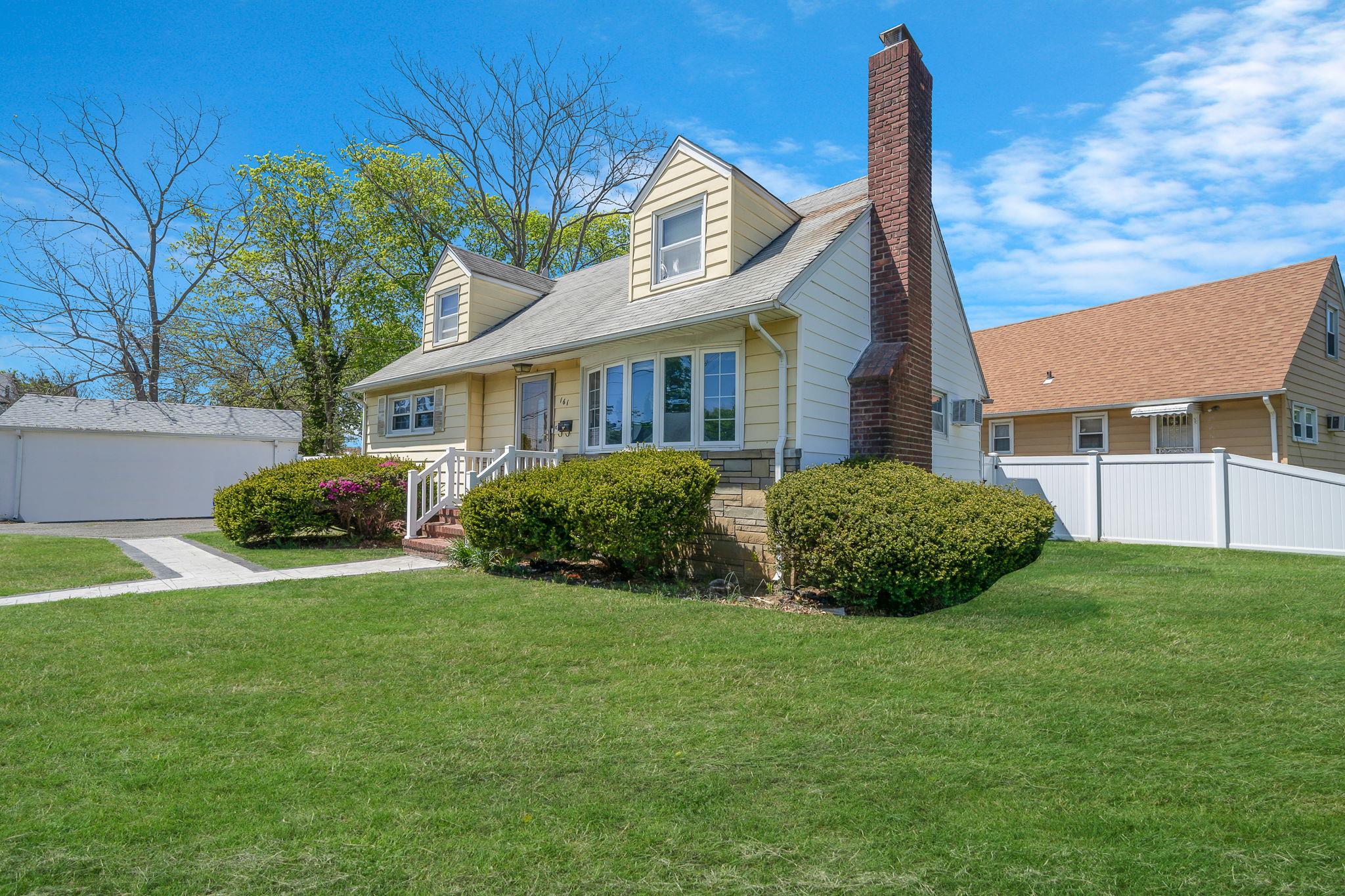 161 Grand Avenue, Freeport, New York image 4