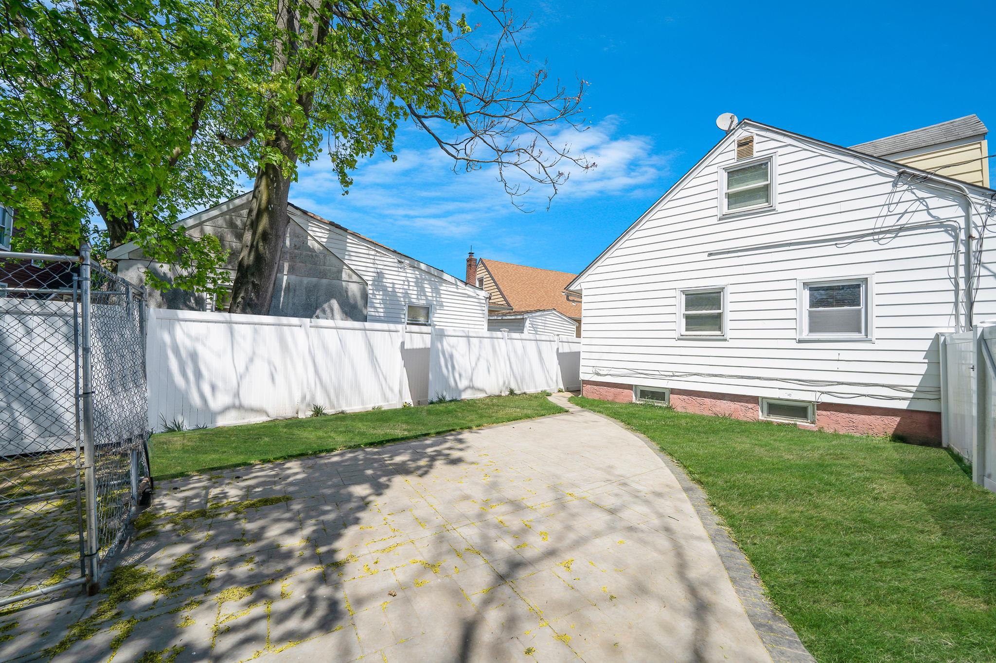 161 Grand Avenue, Freeport, New York image 8