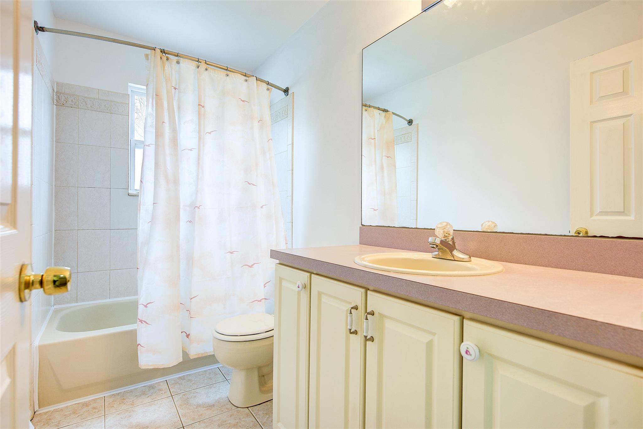 1 Richard Drive, Medford, New York image 21