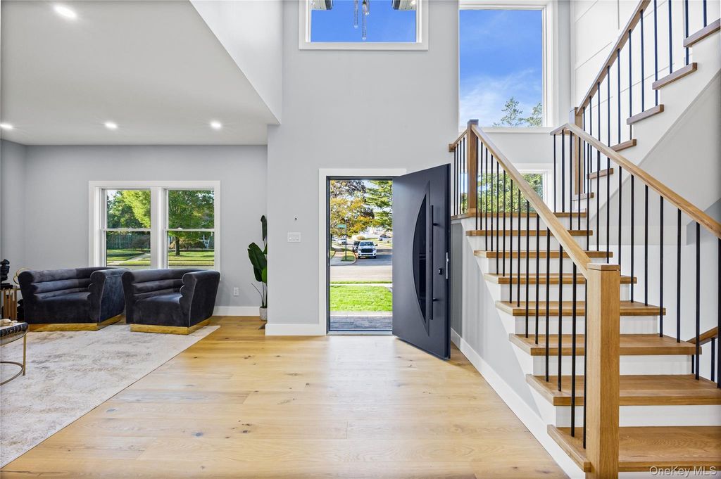 Photo of 10 Crown Lane, Westbury, NY 11590 (MLS # 918189)