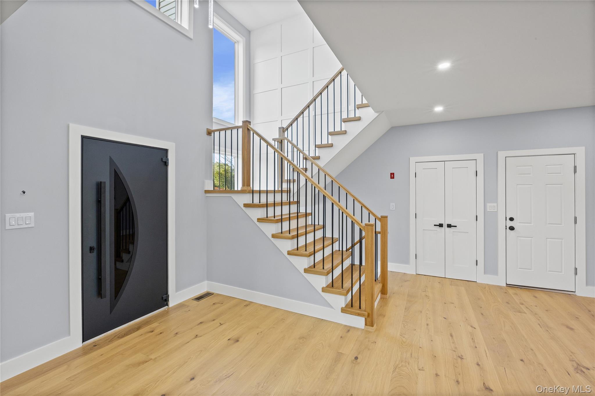 10 Crown Lane