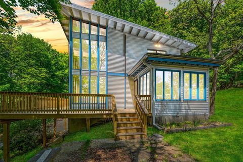 1711 Kings Highway Chester NY 10918