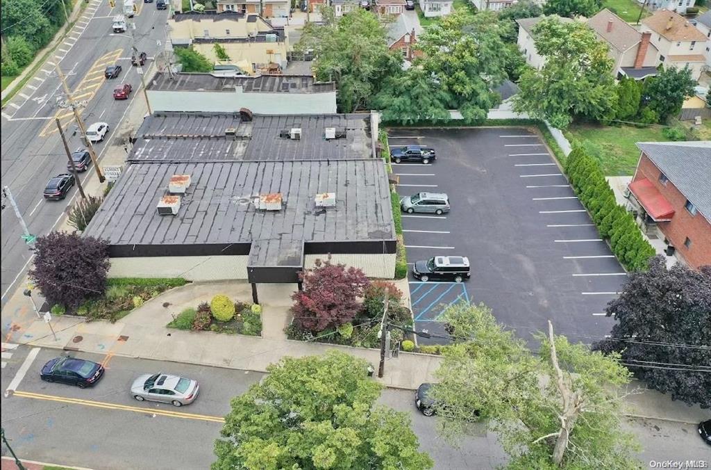 1529 Hempstead