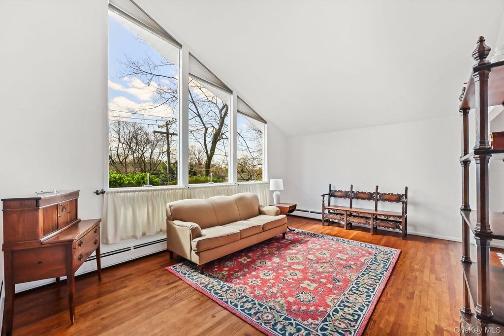 Photo of 150 Rosedale Avenue, White Plains, NY 10605 (MLS # 980294)