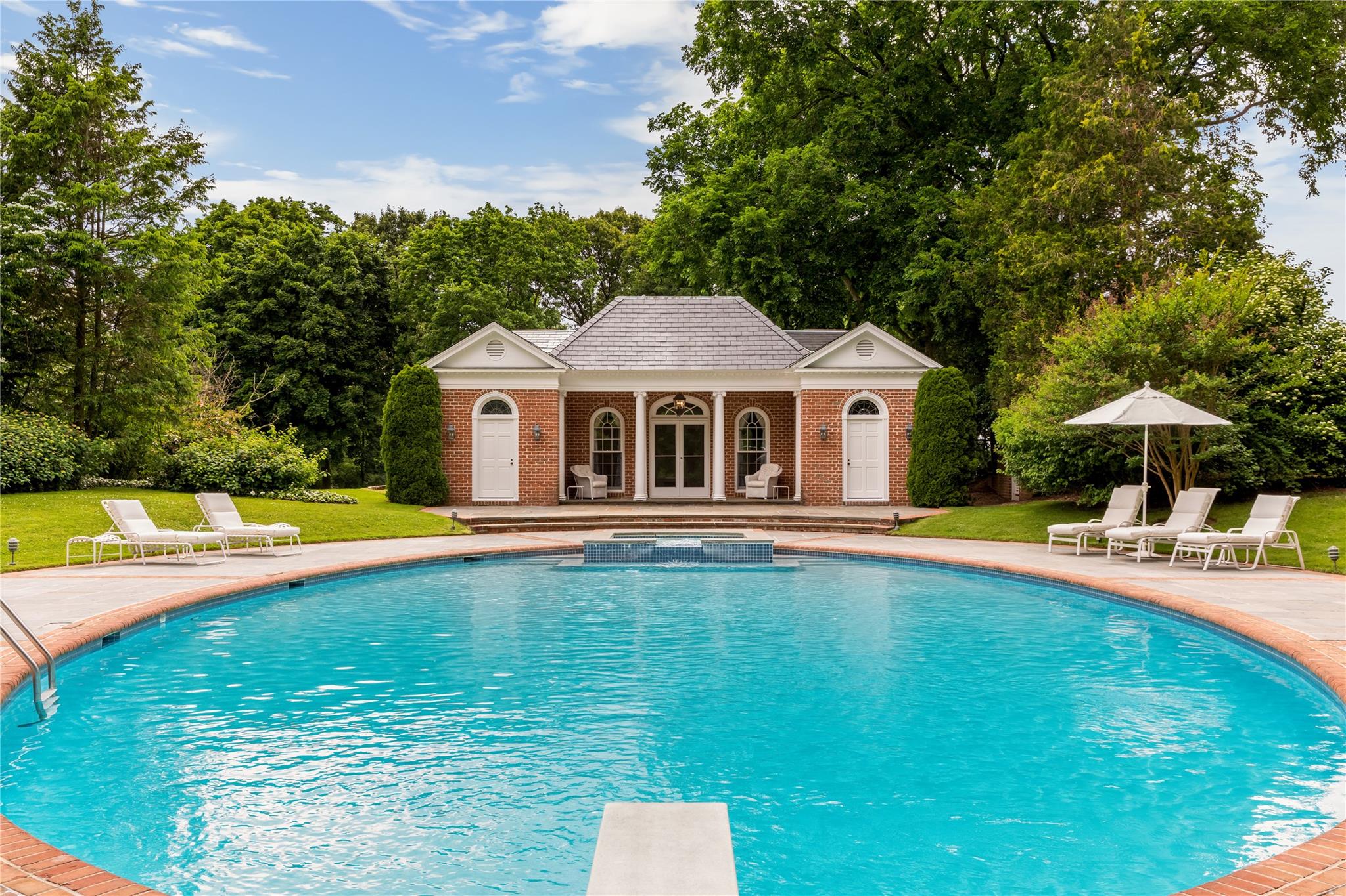 10 Lands End Road, Locust Valley, New York image 8