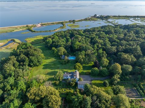 Ten Lands End Road Locust Valley NY 11560