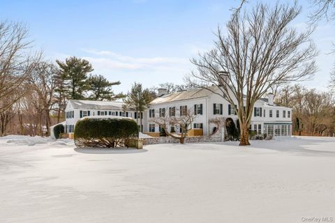 10 Lands End Road Locust Valley NY 11560