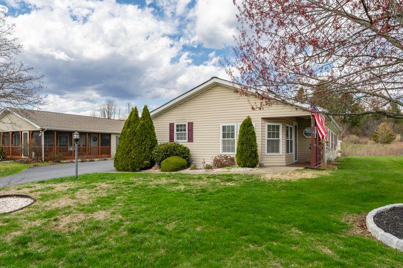 16 Vero Drive, Poughkeepsie, New York image 3