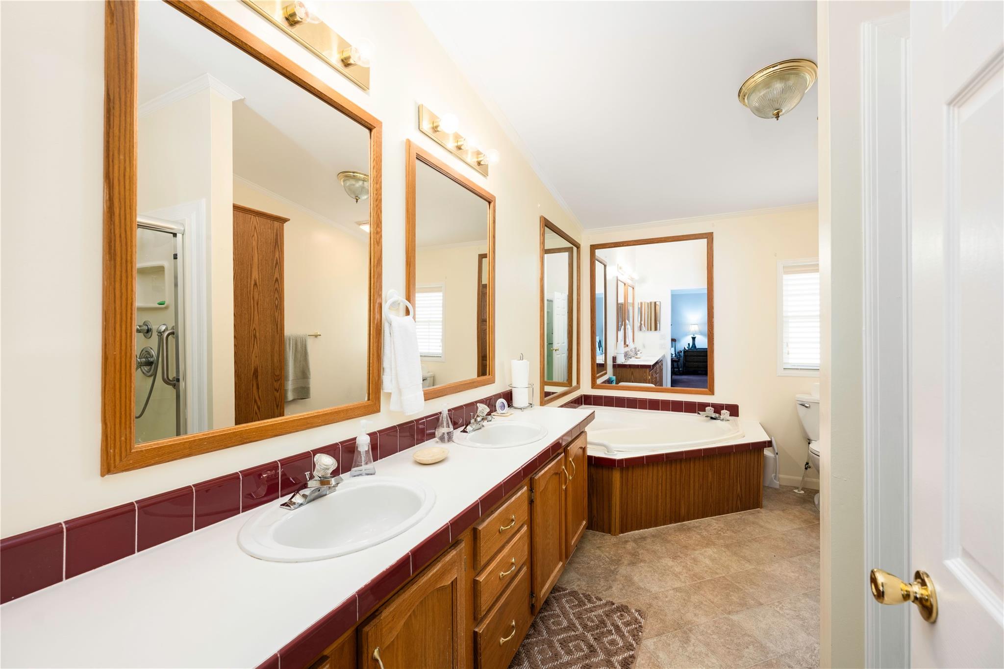 16 Vero Drive, Poughkeepsie, New York image 14