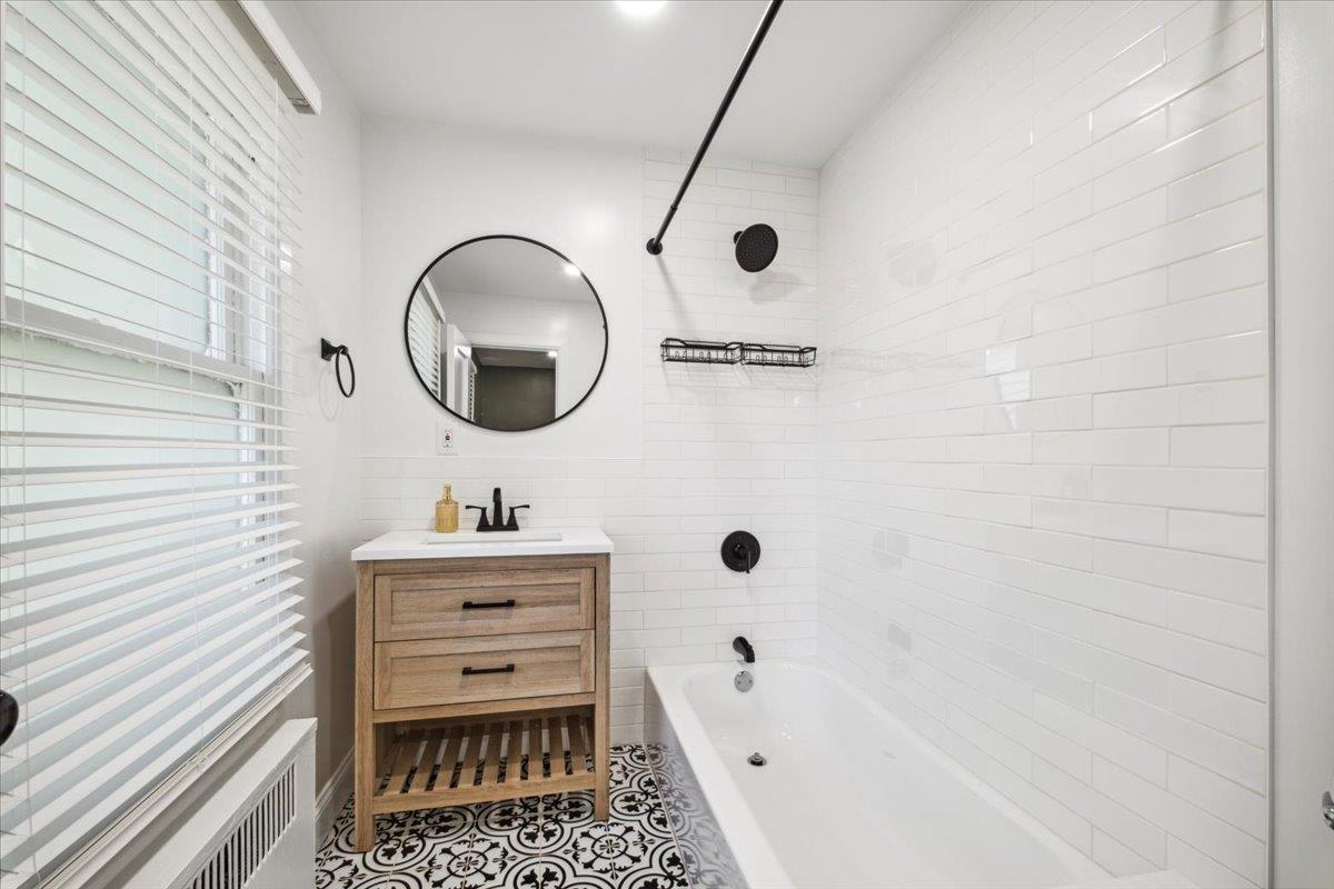 12 Longvue Avenue, New Rochelle, New York image 21