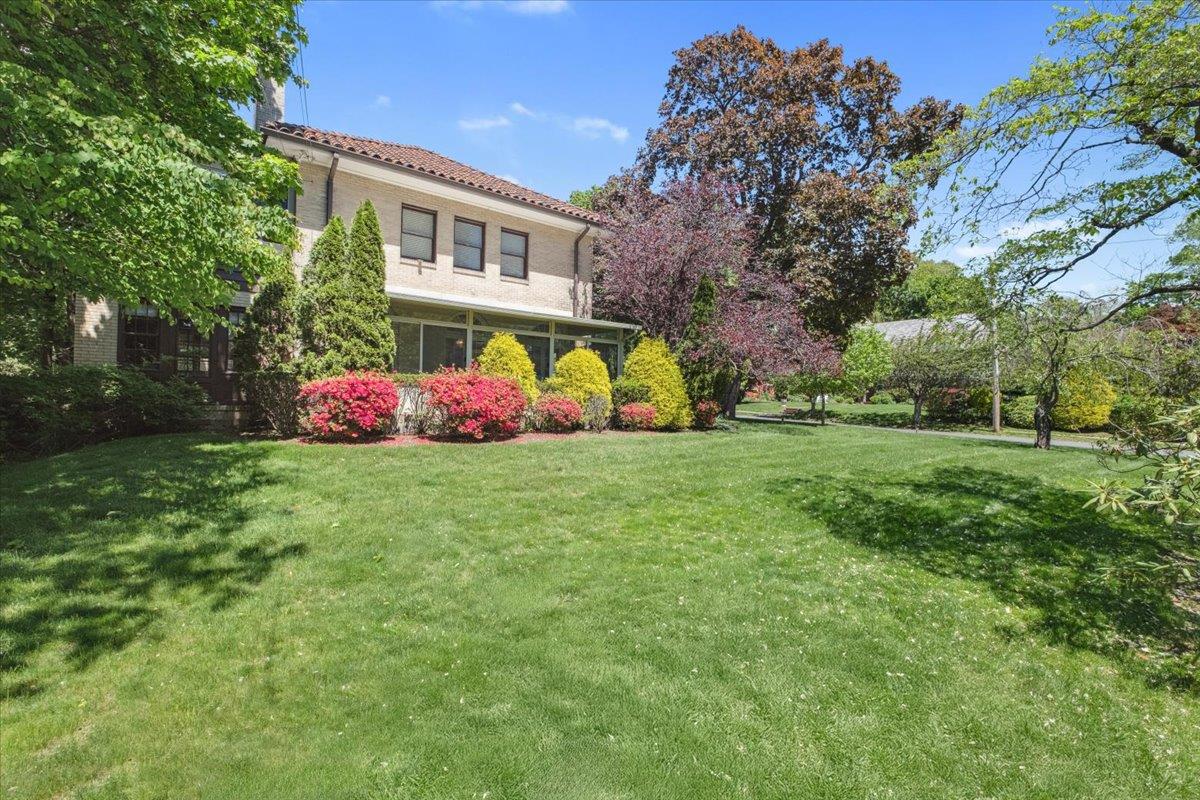 12 Longvue Avenue, New Rochelle, New York image 22