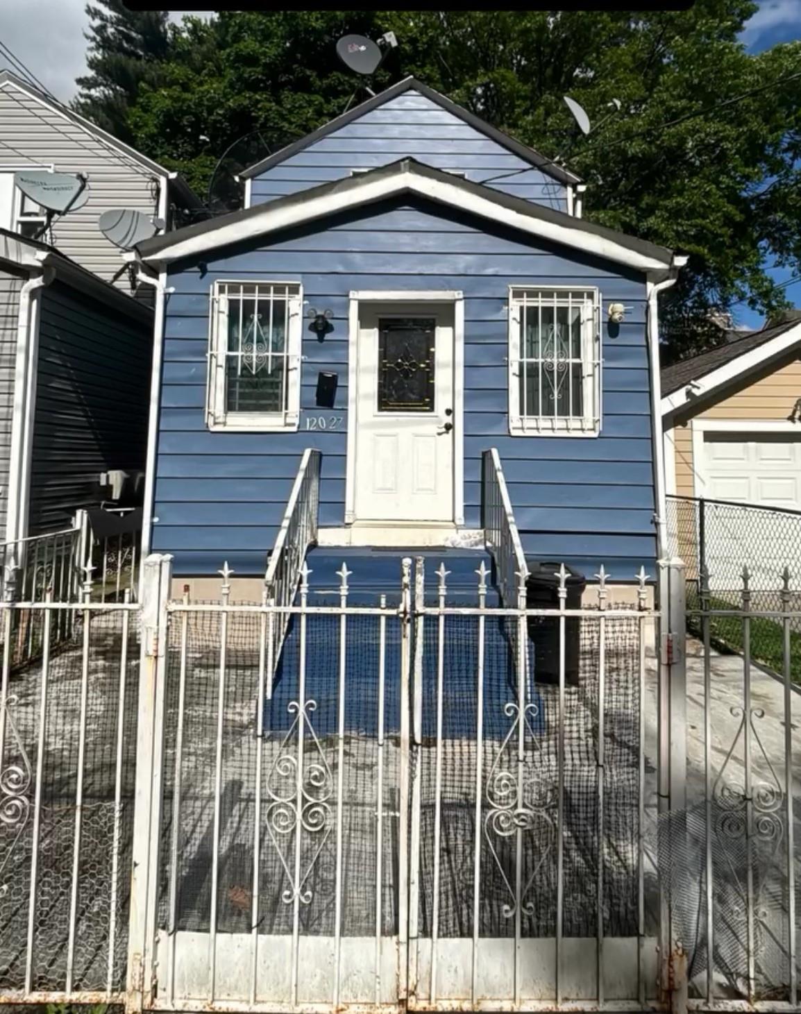 Property for Sale at 140th Street, Jamaica, Queens, NY - Bedrooms: 2 
Bathrooms: 2 
Rooms: 5  - $549,999