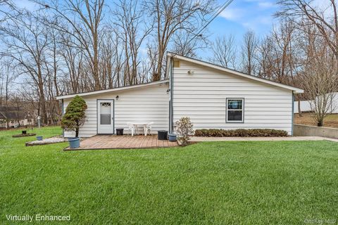 9 Hill View Road New Windsor NY 12553