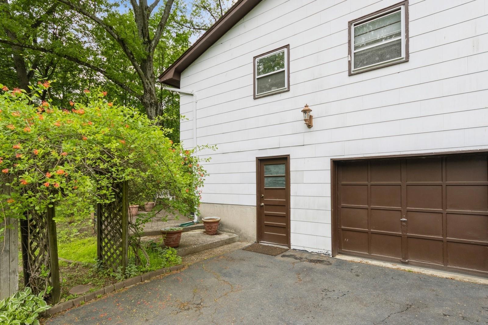 18 Norwood Place, Nanuet, New York image 3