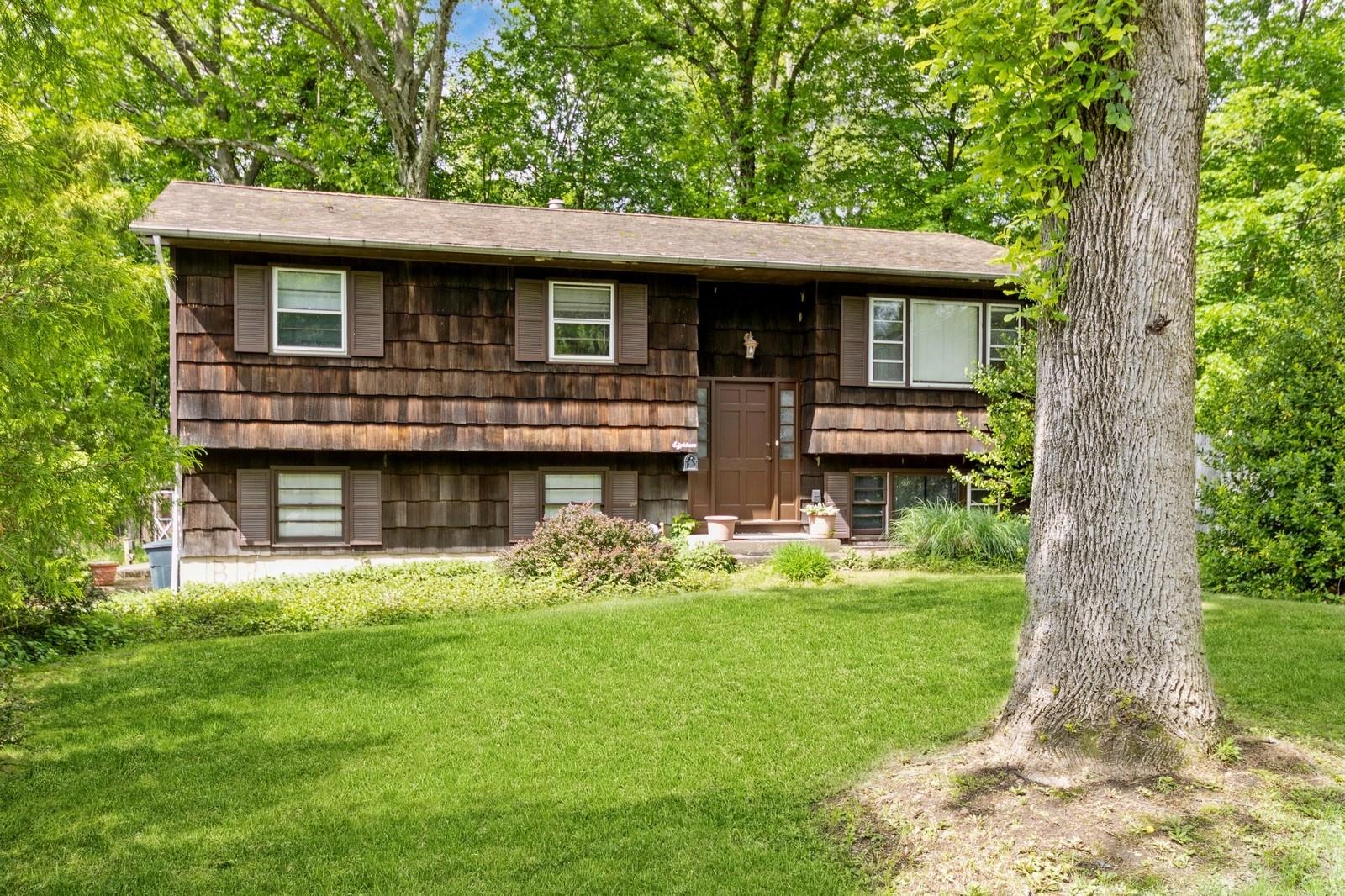 18 Norwood Place, Nanuet, New York image 1