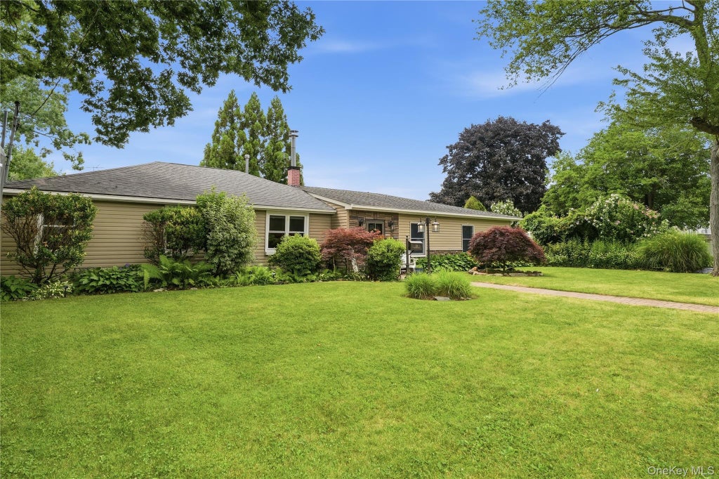 Photo of 178 New Hampshire Avenue, Massapequa, NY 11758 (MLS # 1027411)