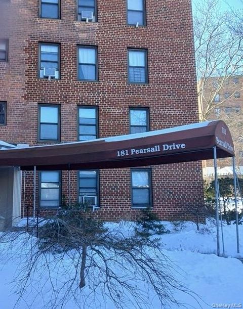 Homes For Sale - 181 Pearsall Drive #4D<br/> Mount Vernon, NY 10552