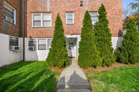 Condo For Sale - 79 N Broadway #E<br/> White Plains, NY 10603