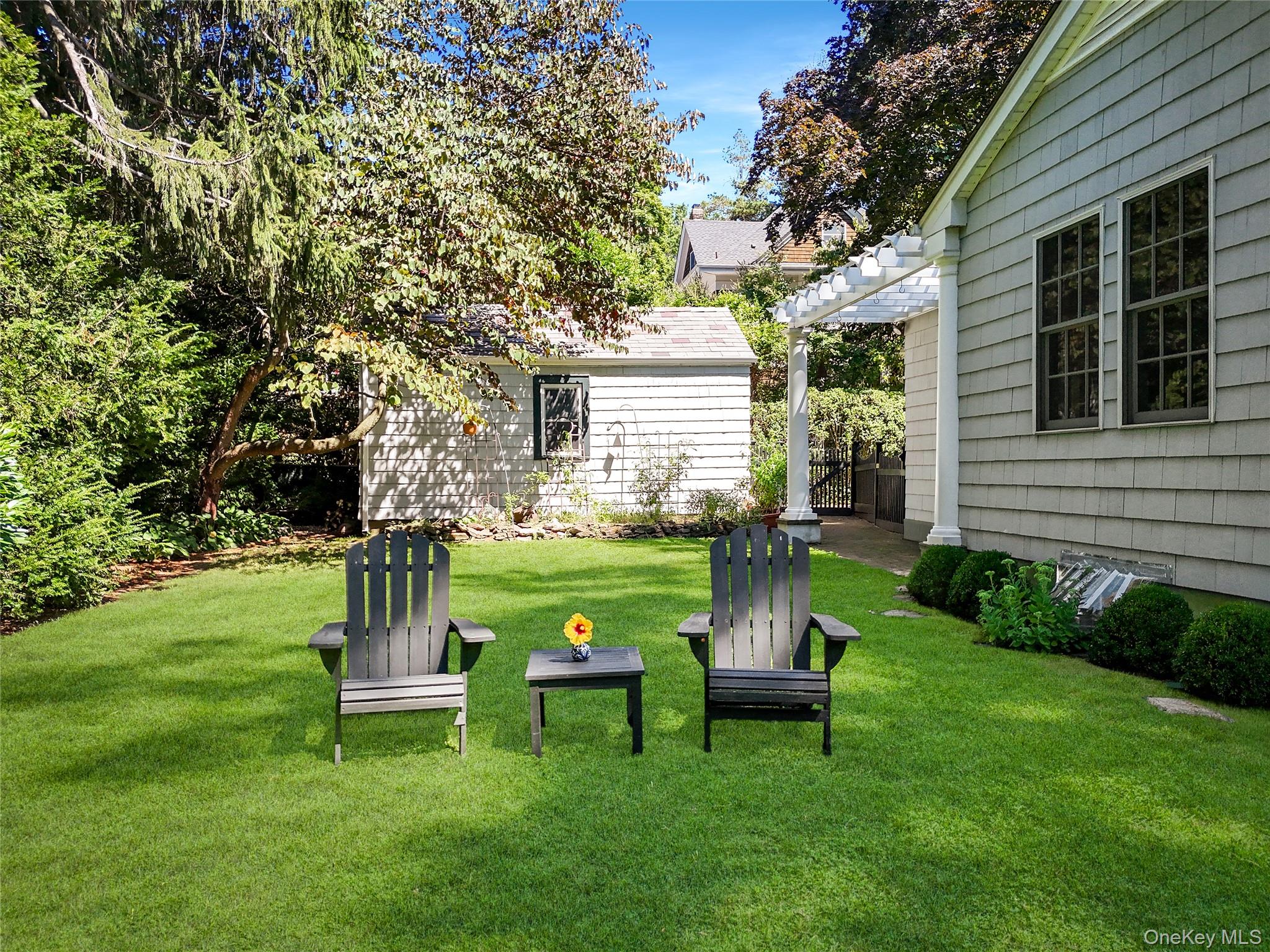 7 Reid Avenue