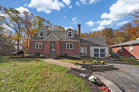 17 Brookside Avenue Newburgh NY 12550