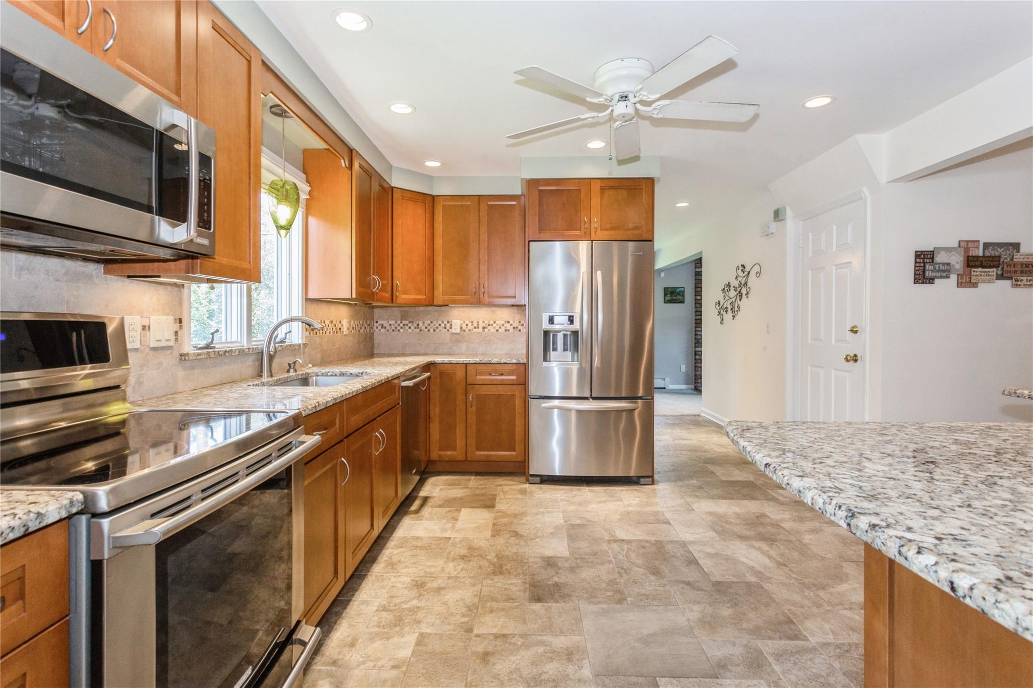 1 Cedar Road, Malverne, New York image 11